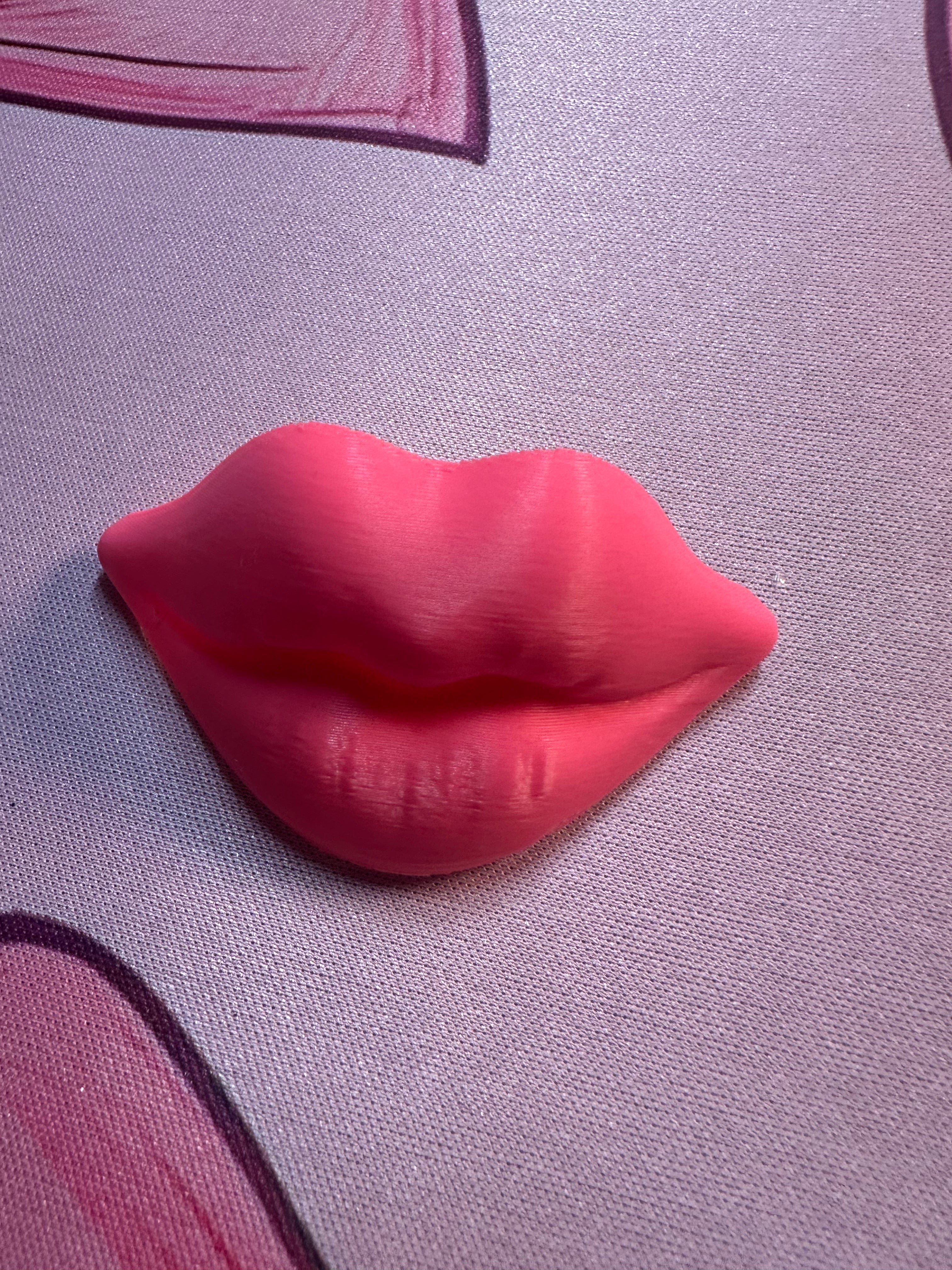 Tumbler Garnish: Lips or Mouth