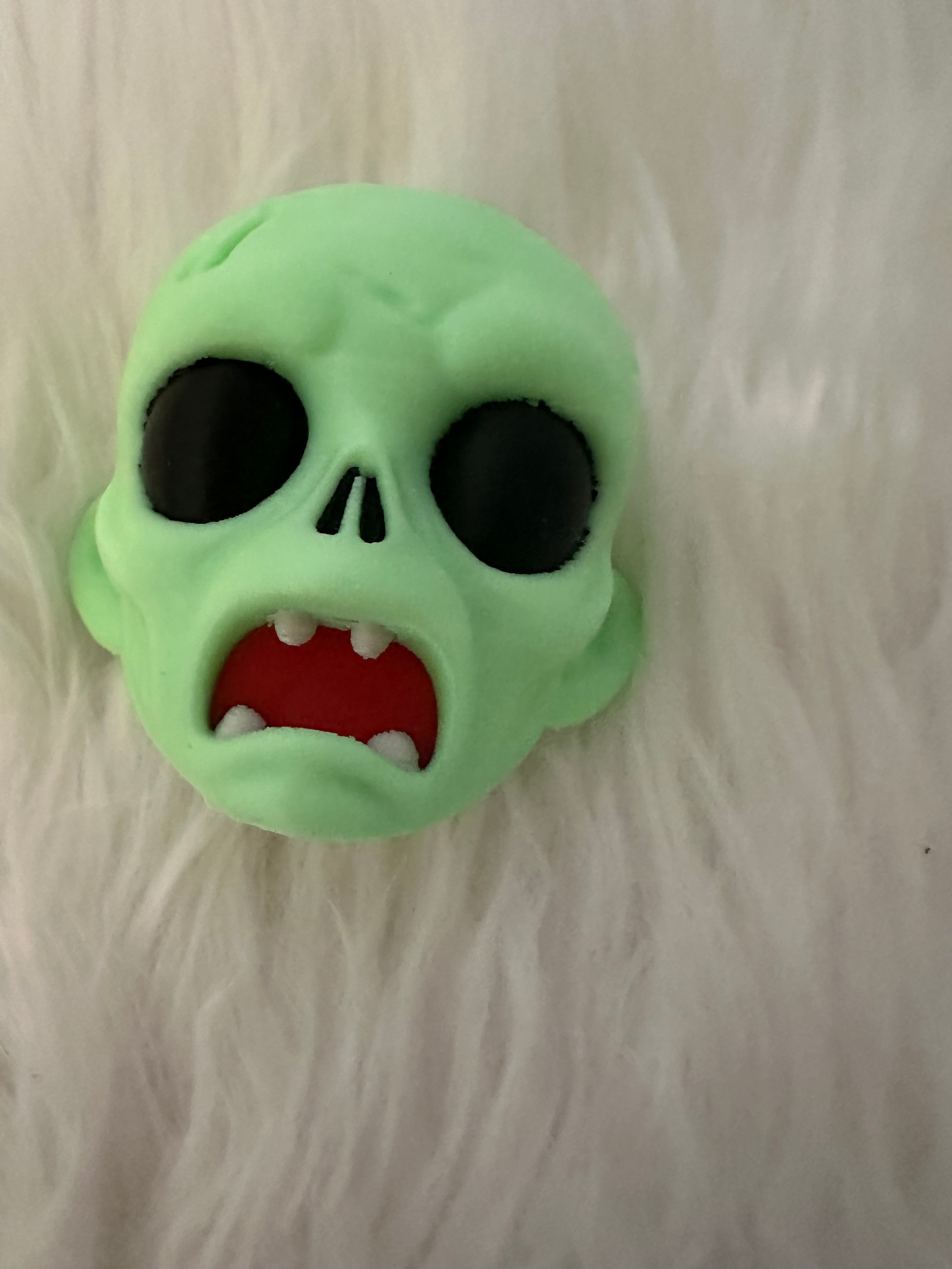 Tumbler Garnish: Zombie