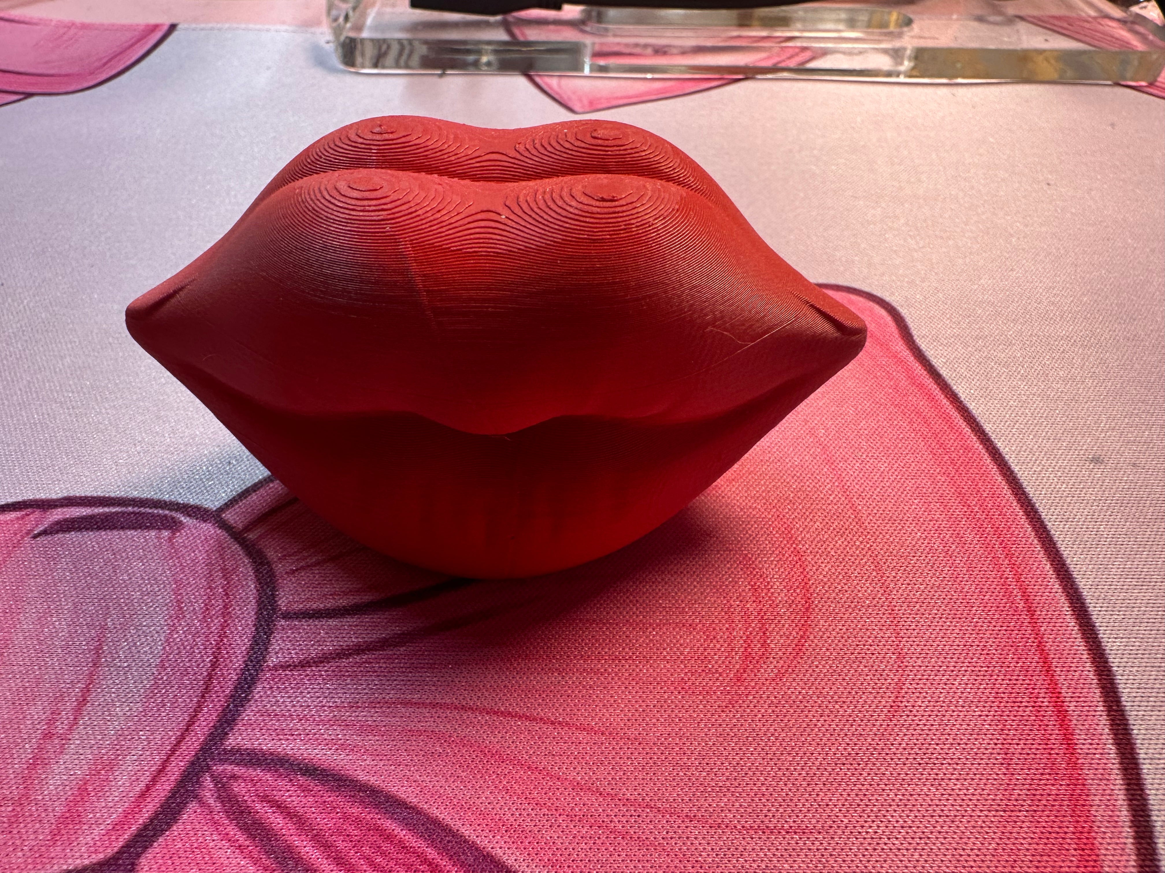 Tumbler Toppers: Lips