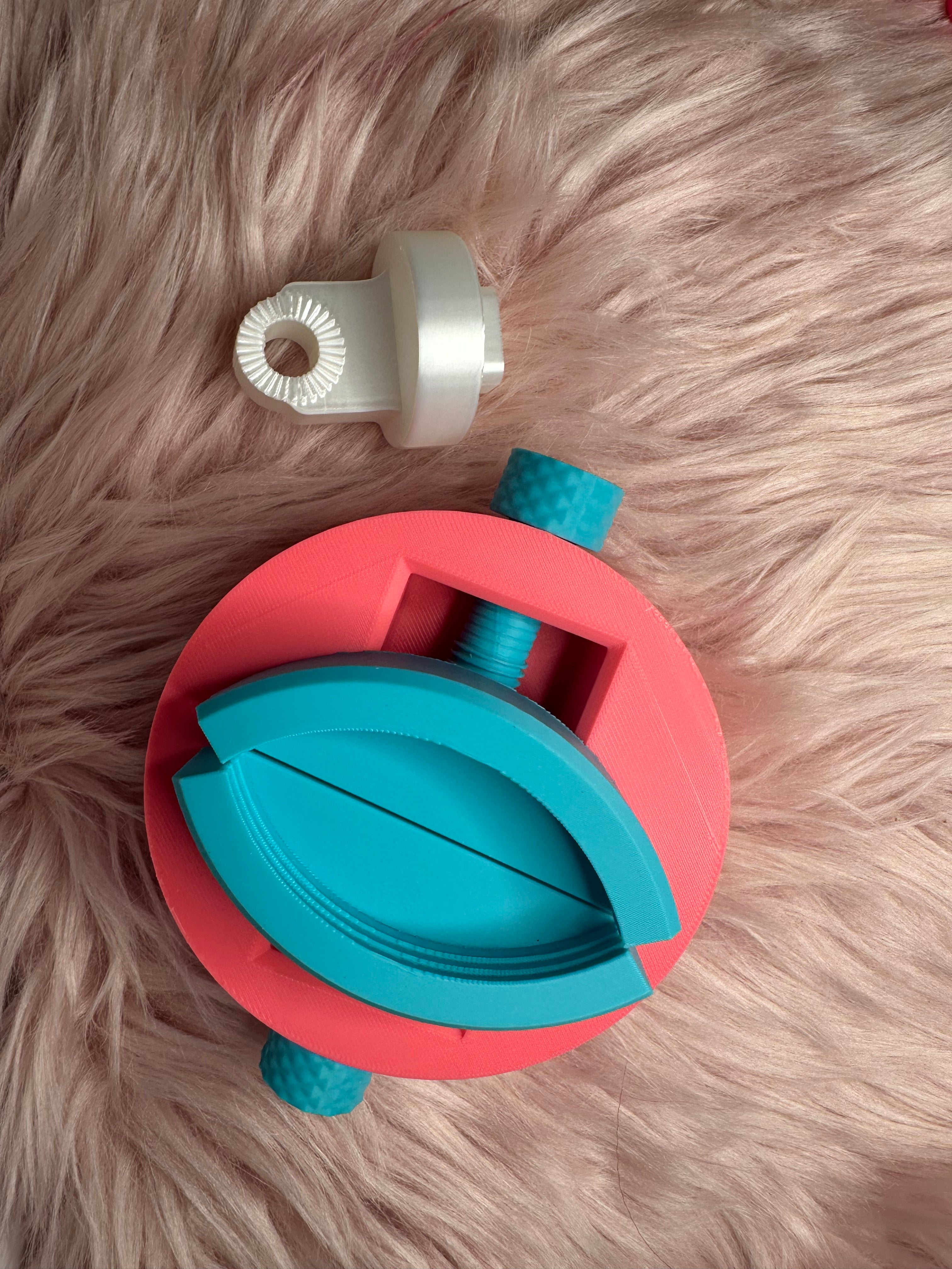 MAX Tumbler Lid Holder (Magnetic)