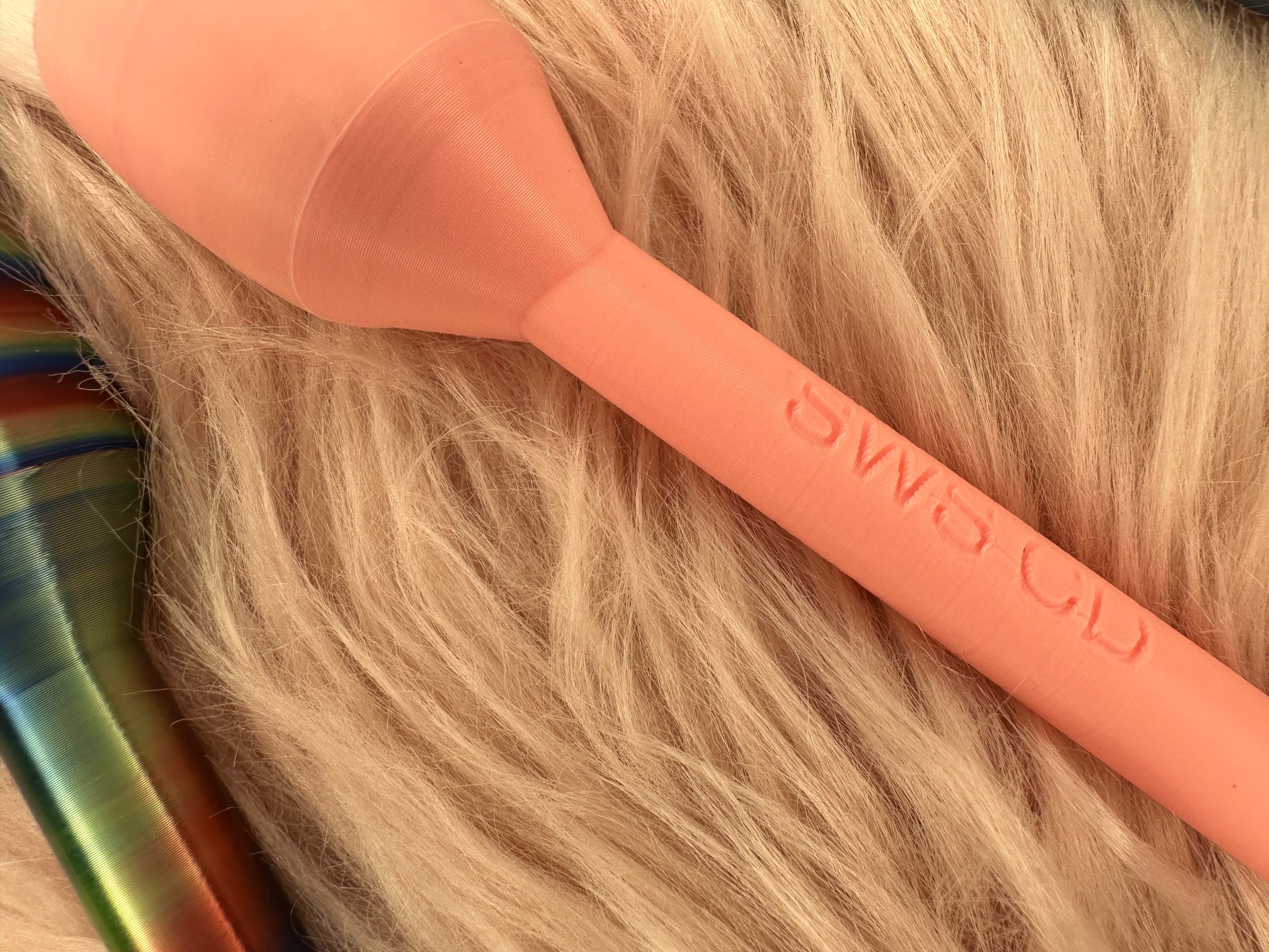 Glitter Brush - The Dawna