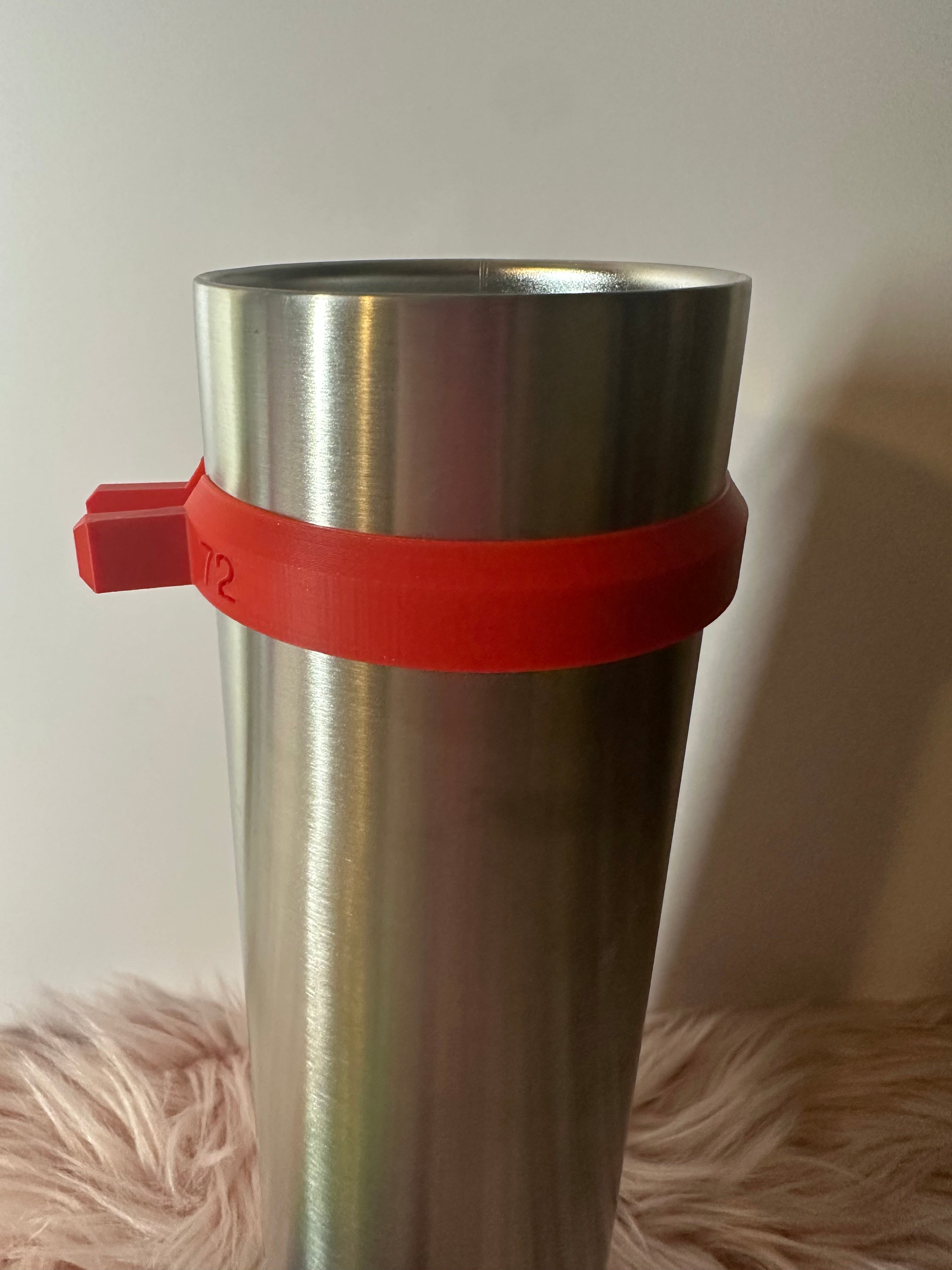 Tumbler Assist: Horizontal Lines