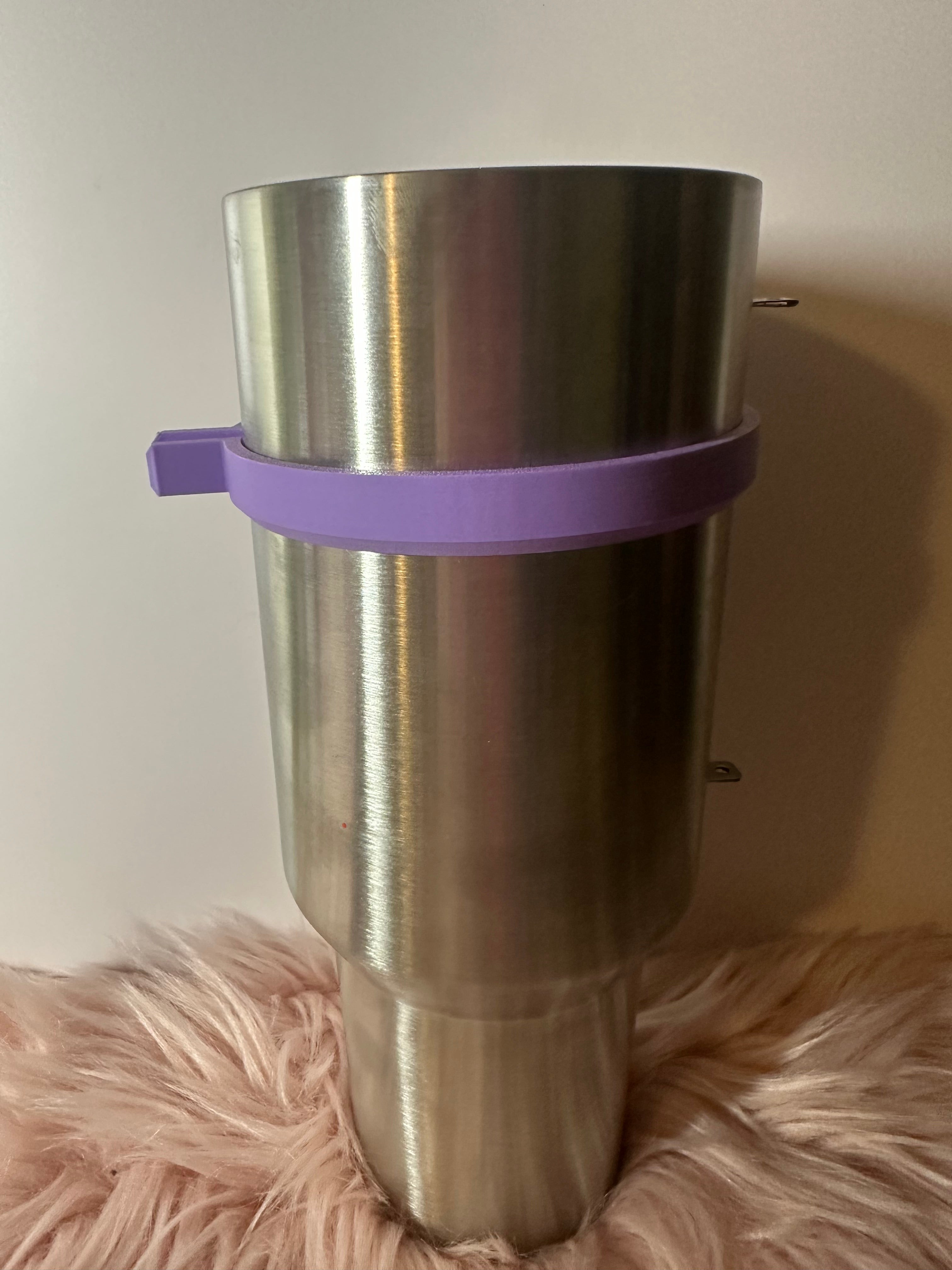 Tumbler Assist: Horizontal Lines